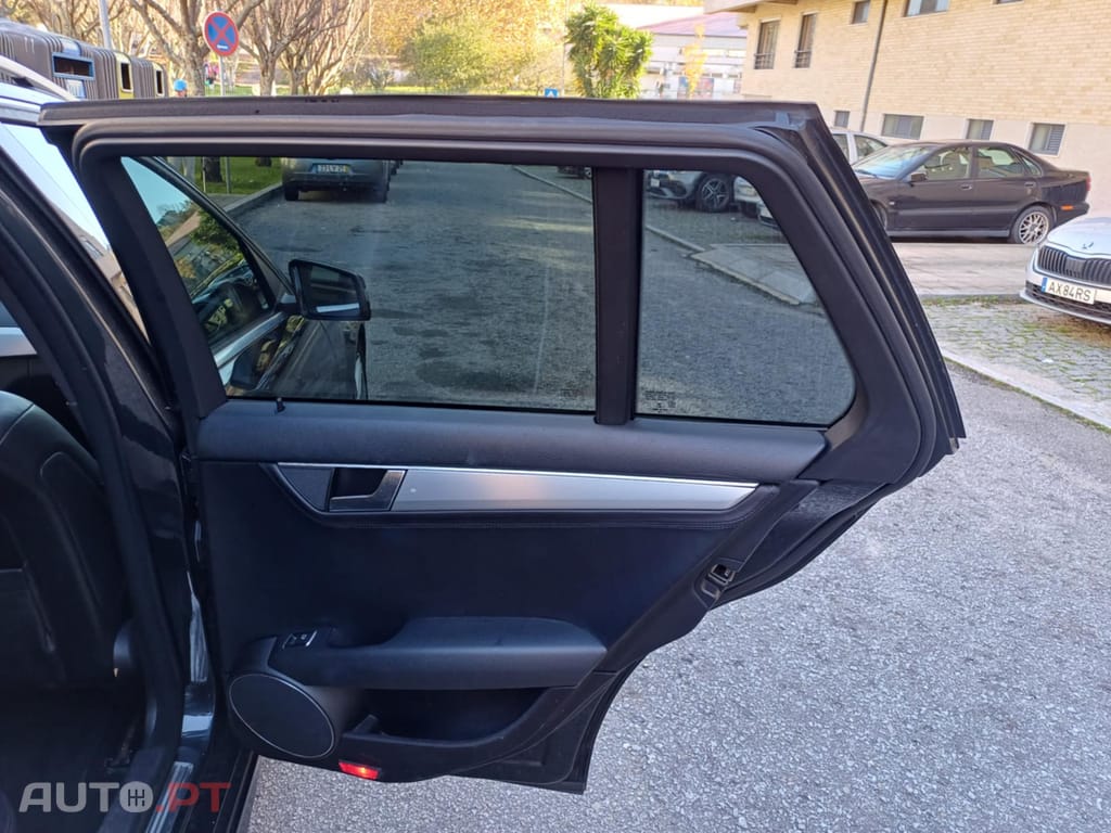 Mercedes-Benz C 220 CDI 170cv cx automatica Nacional