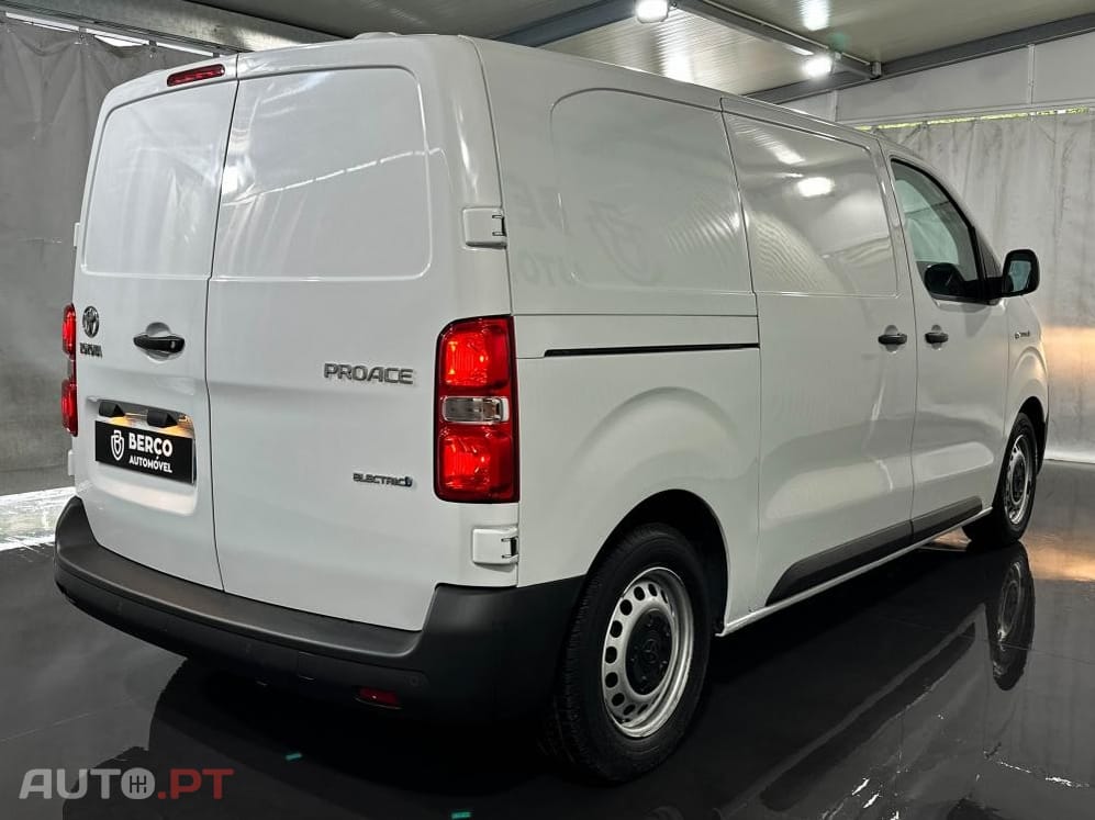 Toyota Proace Eletric 75kWh 136cv Business Line