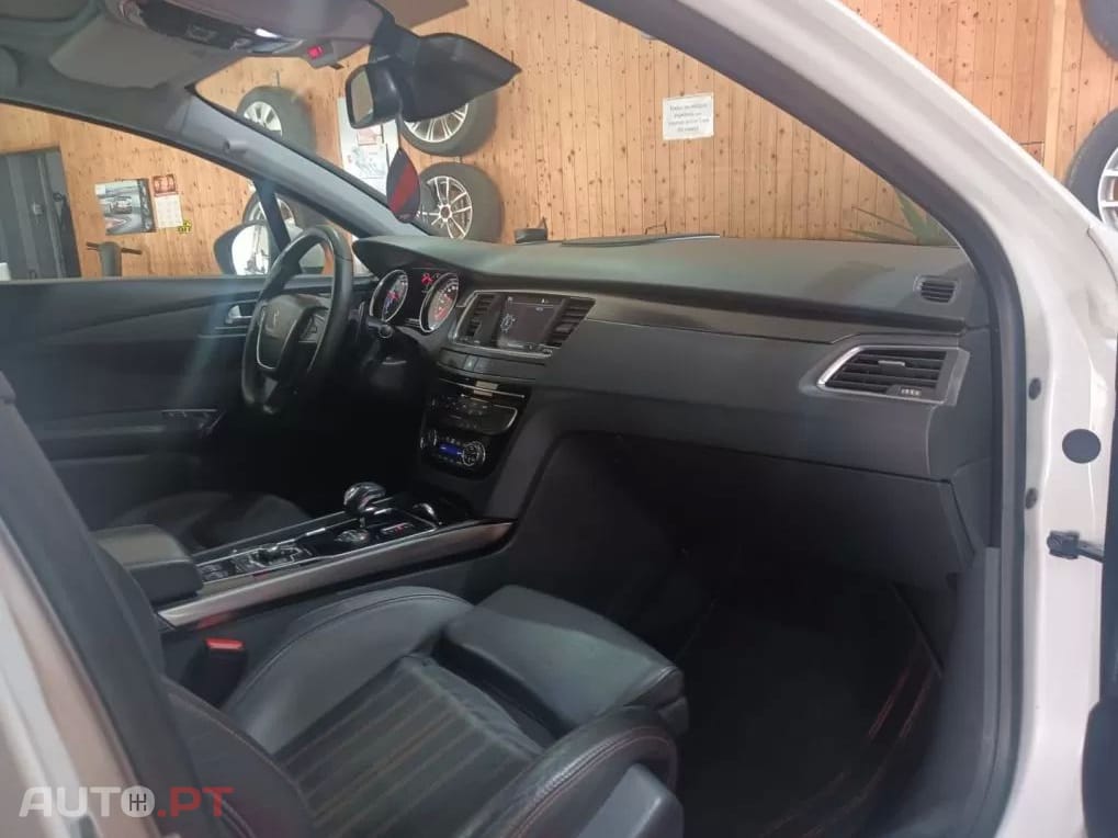 Peugeot 508 RXH 2.0 HDi Hybrid4 2-Tronic 104g