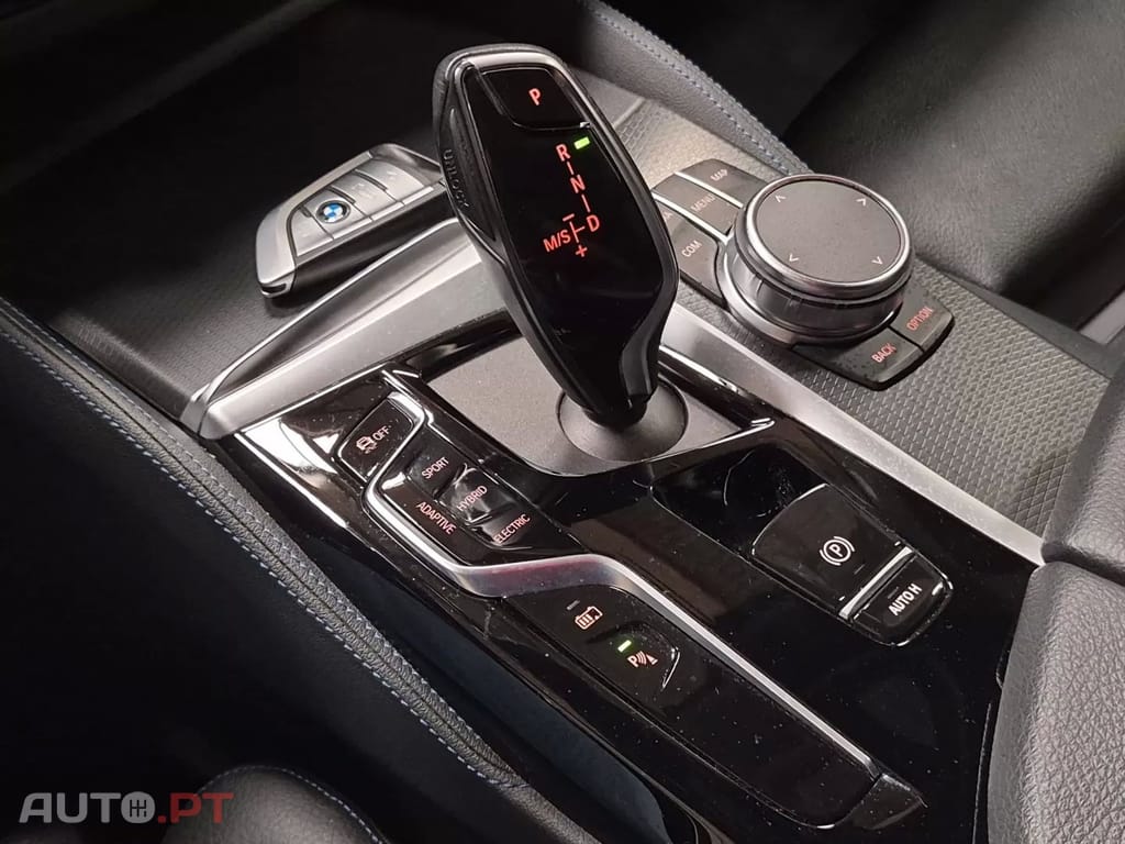BMW 530 e Pack Desportivo M