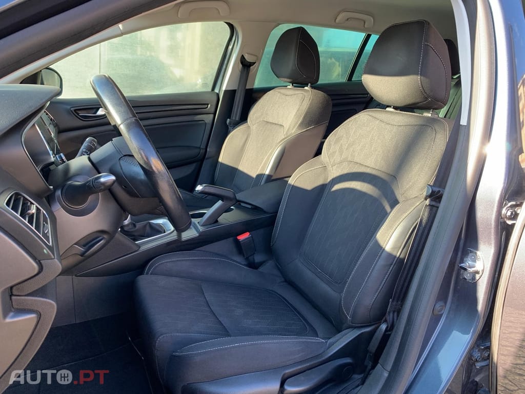 Renault Mégane Sport Tourer 1.5 Blue dCi Limited EDC