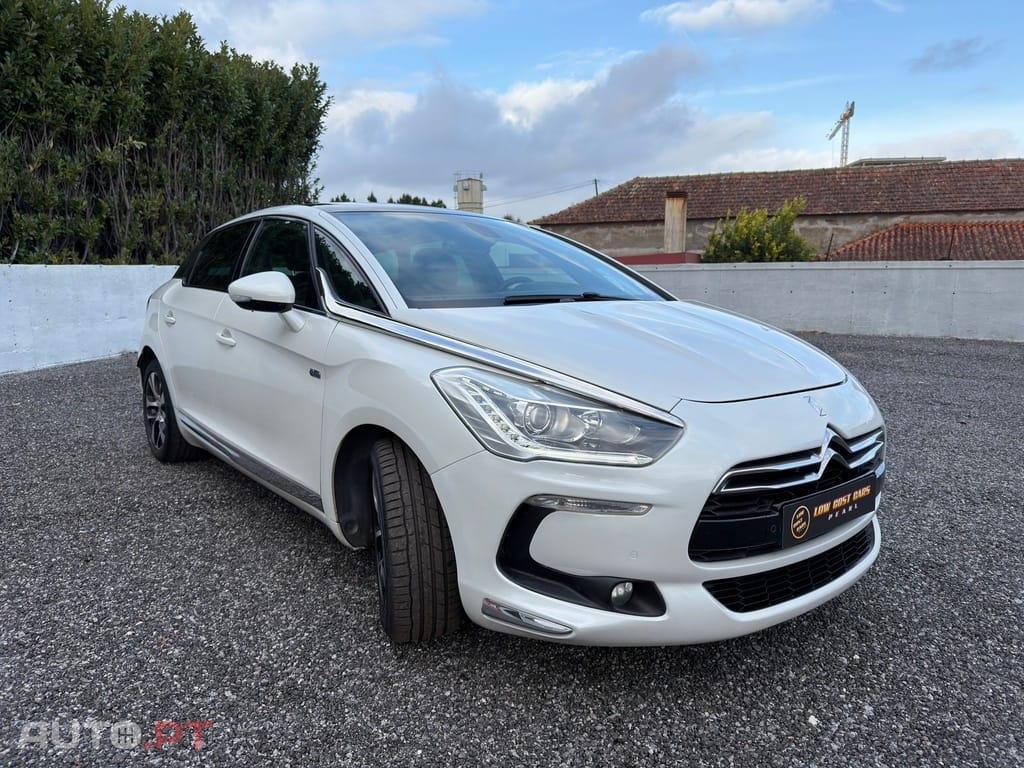 Citroen DS5 2.0 HDi Hybrid4 Sport Chic CMP6