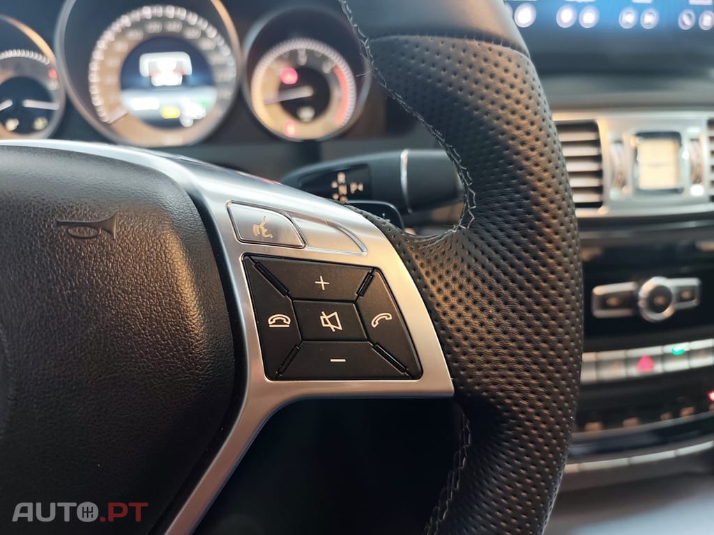 Mercedes-Benz E 250 CDi Avantgarde BlueEfficiency Auto — fotografia 18