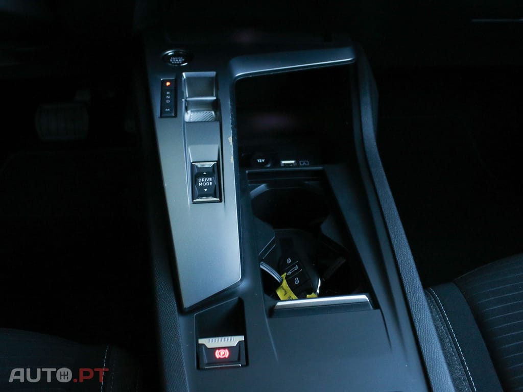 Peugeot 308 PureTech 130 EAT8 Active Pack