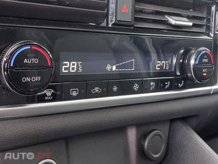 Nissan Qashqai 1.3 DIG-T N-Connecta LED+SKY