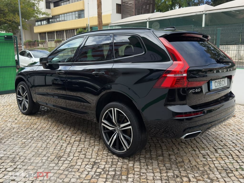 Volvo XC60 2.0 T6 PHEV R-Design AWD
