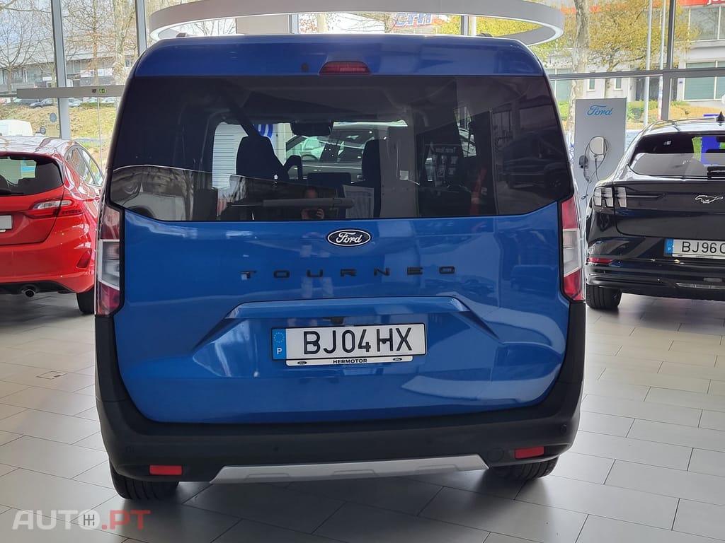 Ford Tourneo 1.0 EcoBoost Active