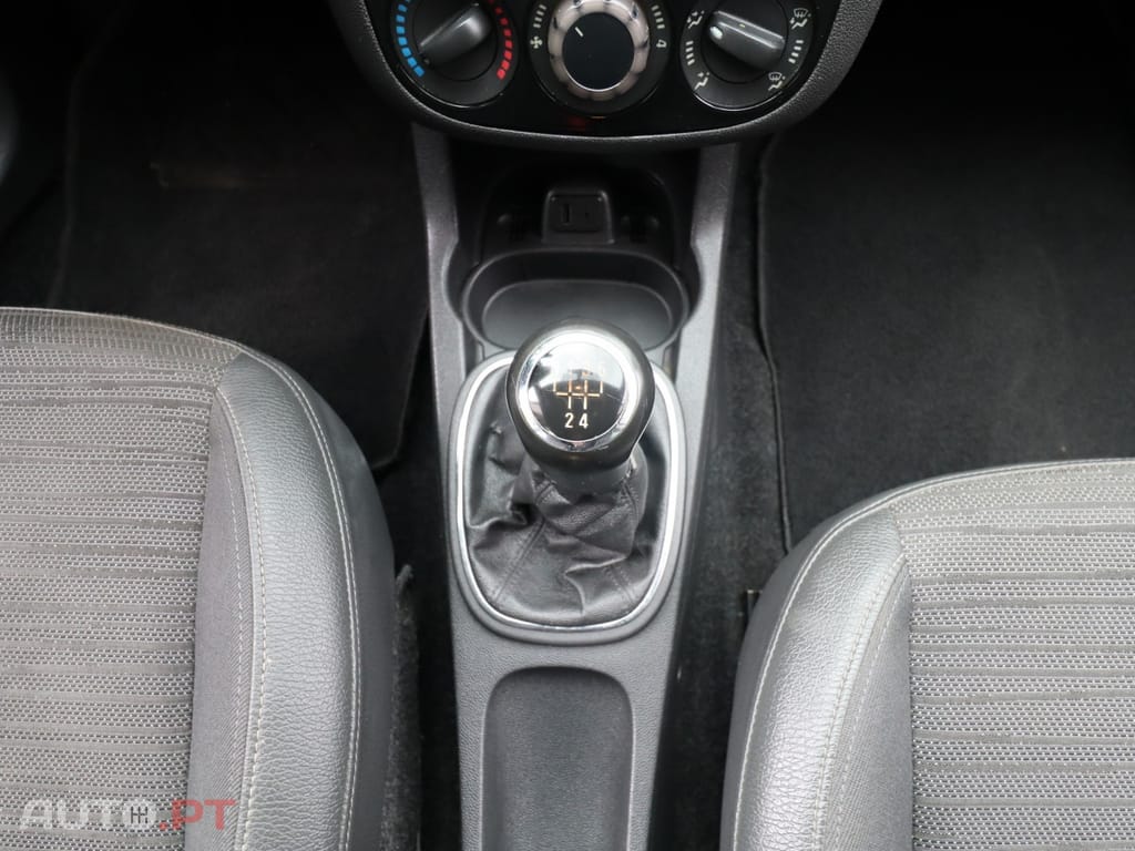 Opel Corsa 1.3 CDTi City — fotografia 16