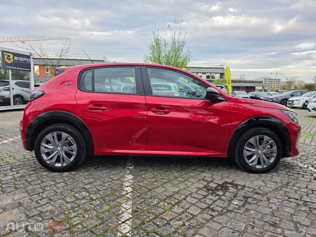 Peugeot E-208 50 kWh Active Pack