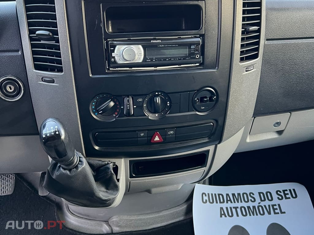 Volkswagen Crafter 35 2.5 TDi 164 Média