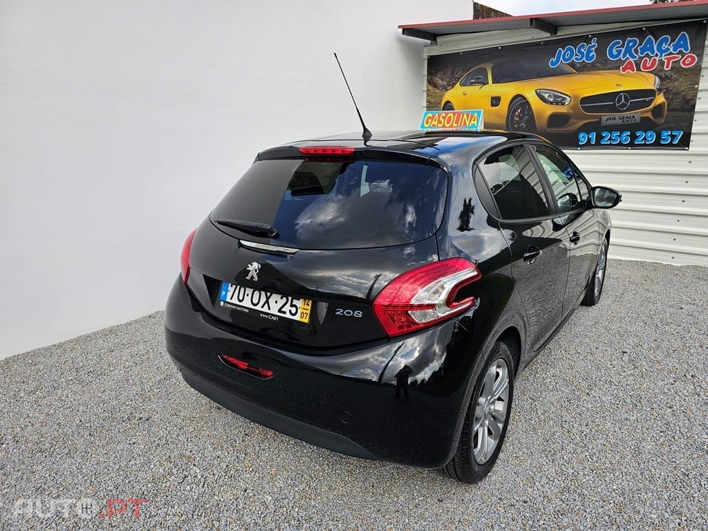 Peugeot 208 1.2 VTi Allure
