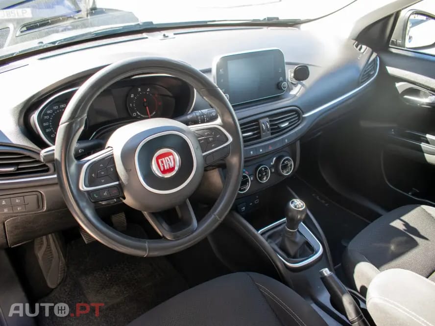 Fiat Tipo 1.3 M-Jet Lounge
