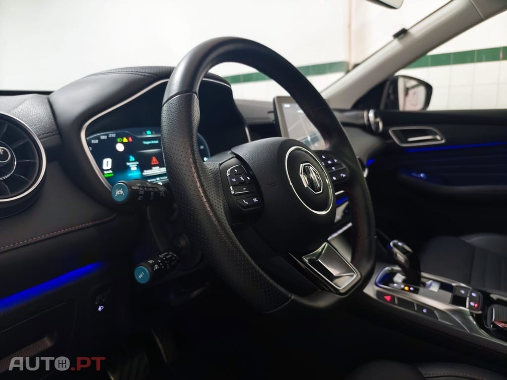 MG EHS 1.5 T-GDI Plug-in Hybrid Luxury