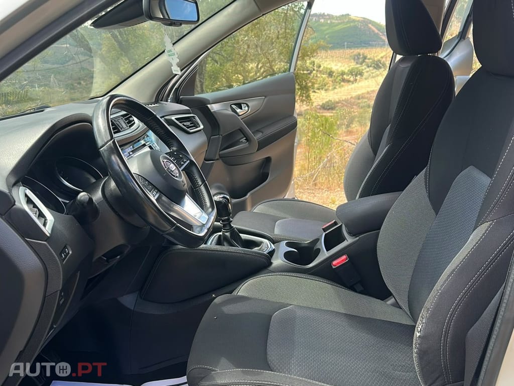 Nissan Qashqai 1.2 DIG-T N-Connecta