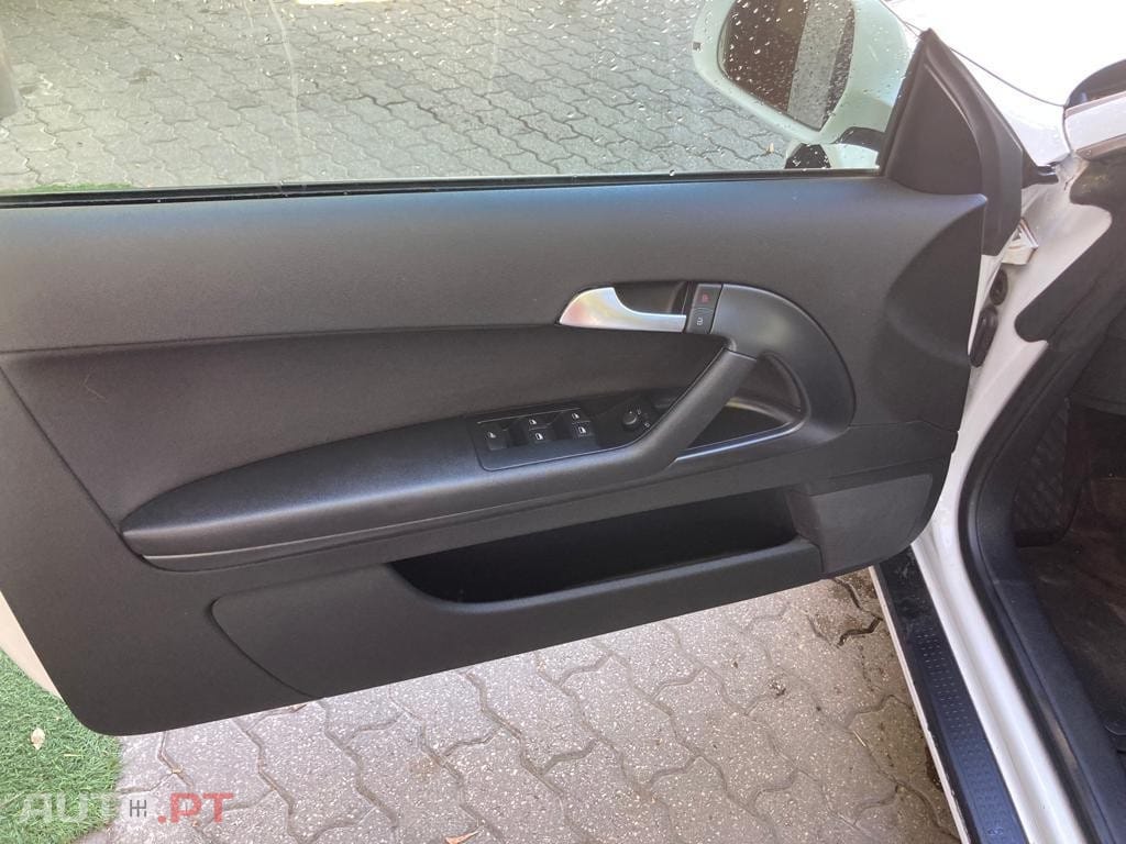 Audi A3 Cabrio 1.6 Attraction