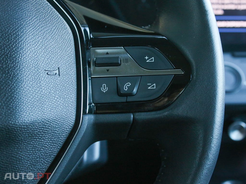 Peugeot 308 PureTech 130 EAT8 Active Pack