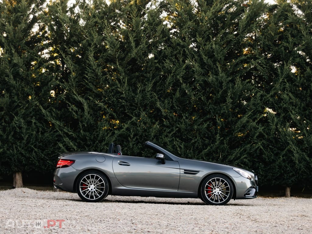 Mercedes-Benz SLC Standard