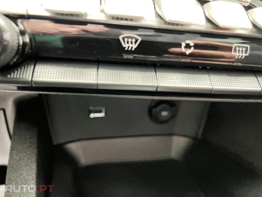 Peugeot 5008 1.2 PureTech Allure Pack EAT8