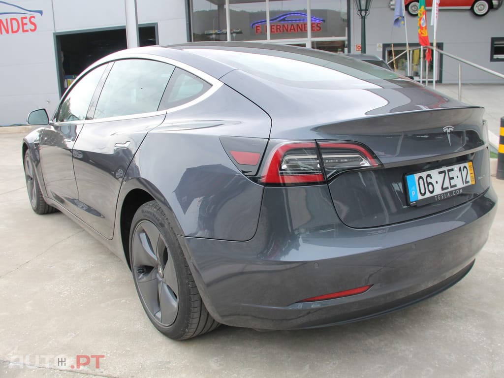 Tesla Model 3 Long-Range Dual Motor AWD