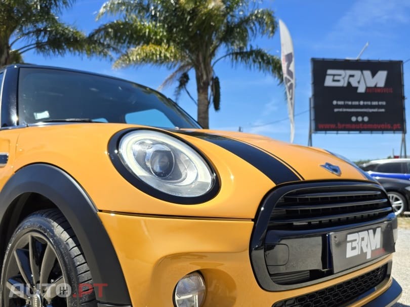 MINI Cooper Cooper D Auto