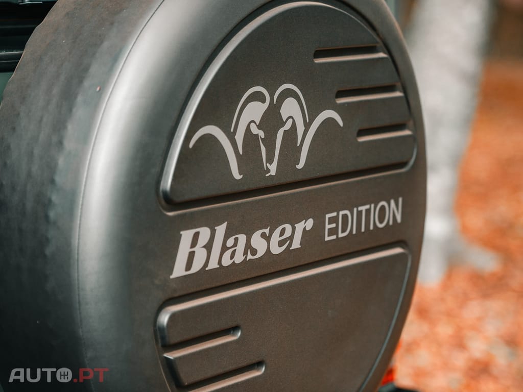 Land Rover Defender Blaser Edition "One of 60"