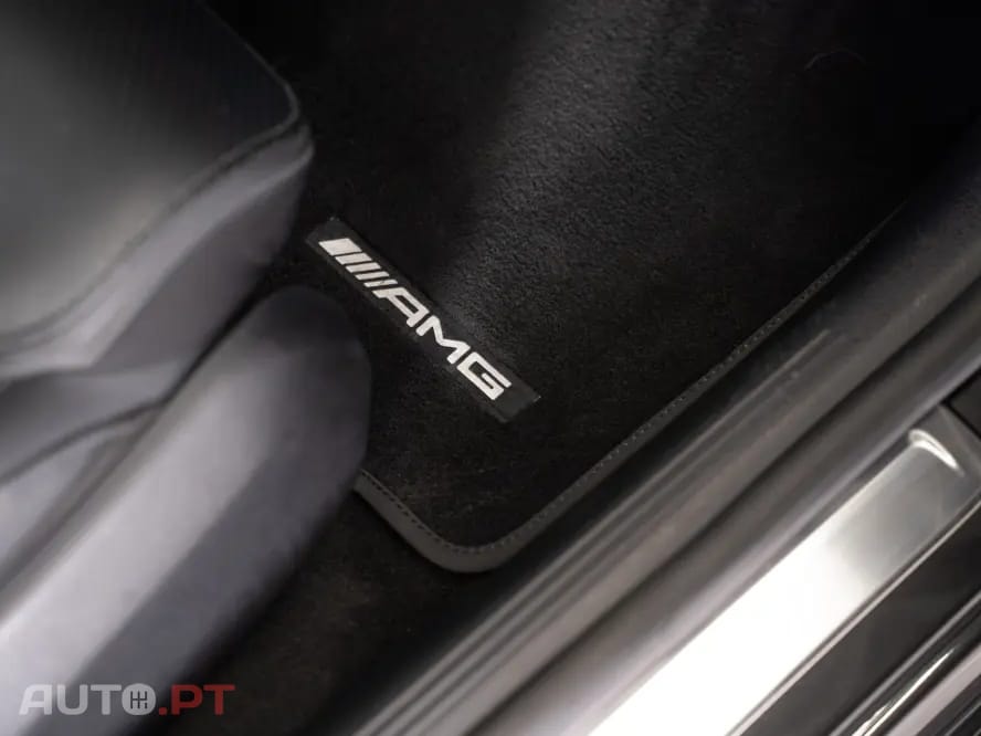 Mercedes-Benz C 300 e T 9G-TRONIC