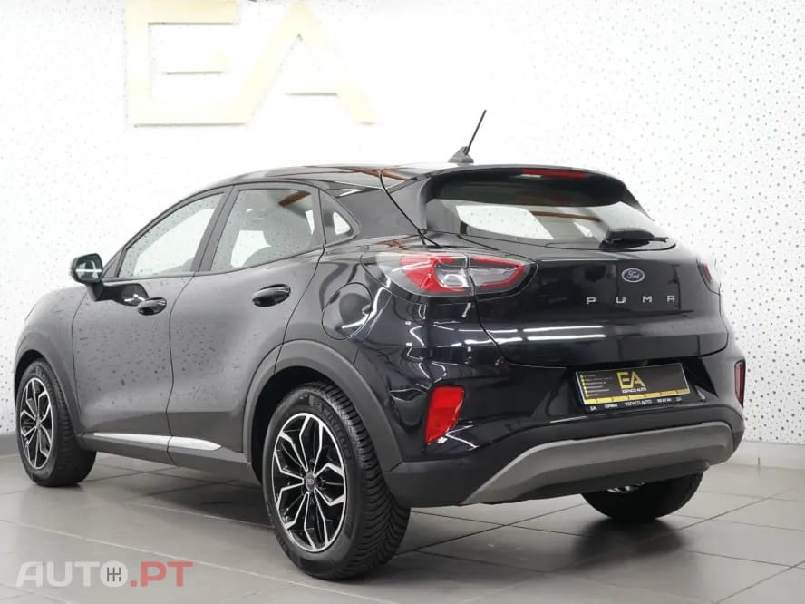 Ford Puma 1.0 EcoBoost Hybrid TITANIUM