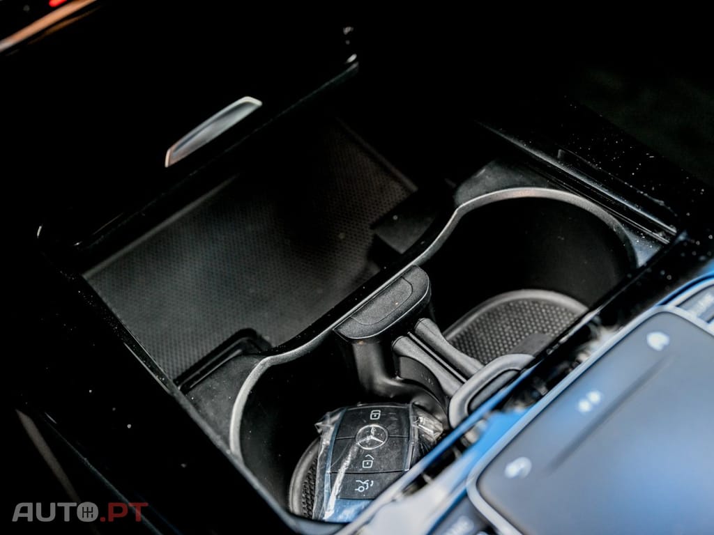 Mercedes-Benz CLA 250 e AMG Line