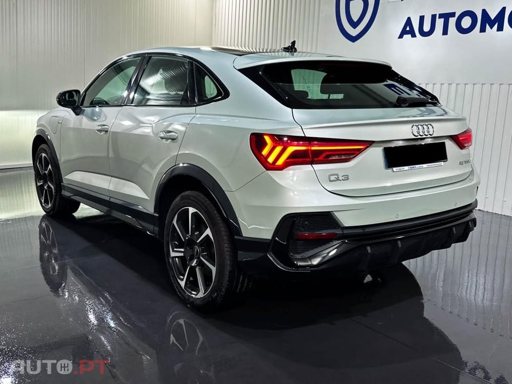 Audi Q3 45 TFSIe S line S tronic