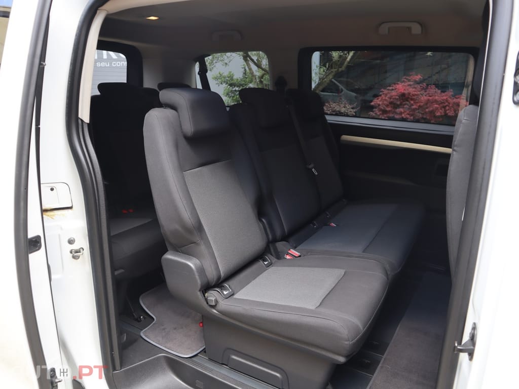 Peugeot Traveller 1.5 BlueHDi L2H1 Active Standard