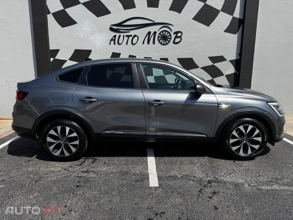 Renault Arkana 1.6 E-Tech Business