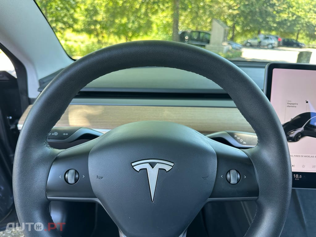 Tesla Model 3 Long-Range Dual Motor AWD