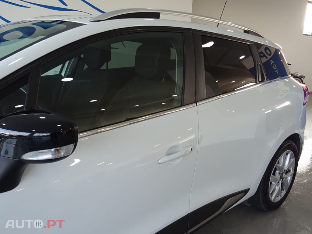 Renault Clio Sport Tourer 1.5 dCi Limited