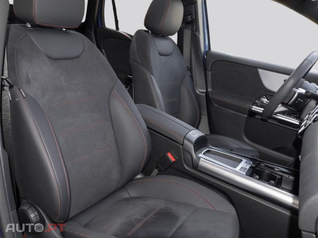 Mercedes-Benz EQA I.V.A DEDUTIVEL 300 4M AMG-Sport 