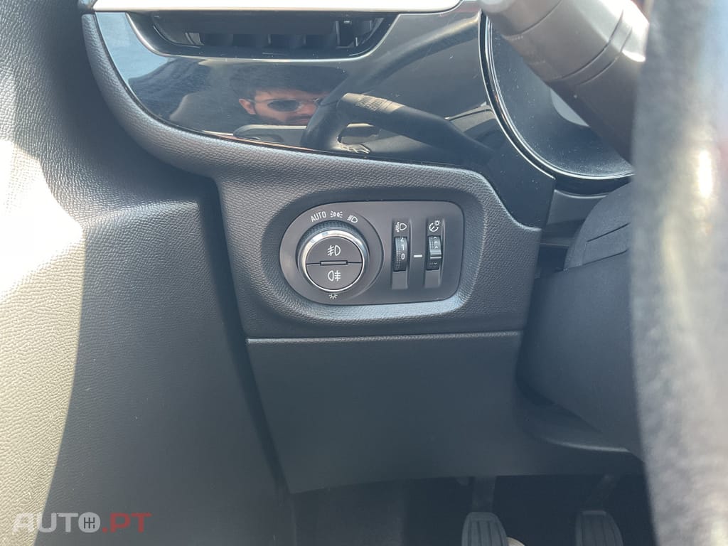Opel Corsa 1.2 T Elegance