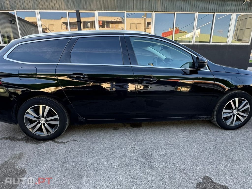 Peugeot 308 1.5 BlueHDi Allure Pack EAT8