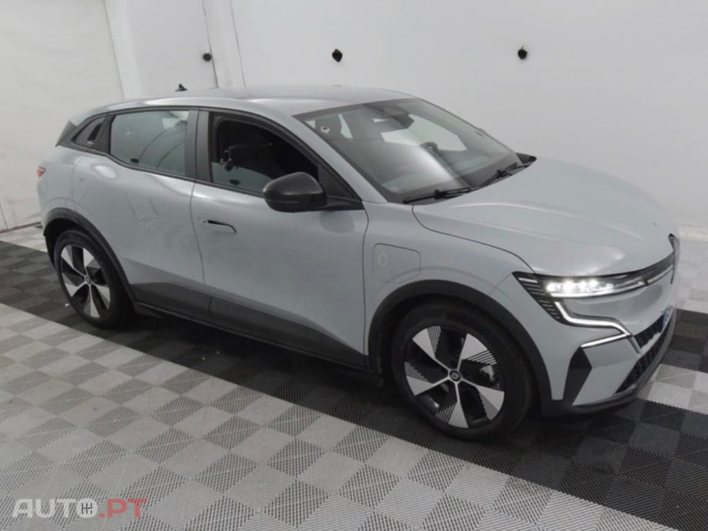 Renault Mégane E-Tech EV60 220hp optimum charge Equilibre