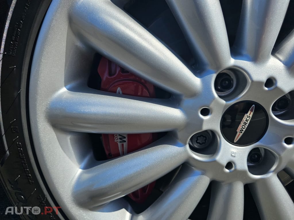 MINI Cabrio John Cooper Works