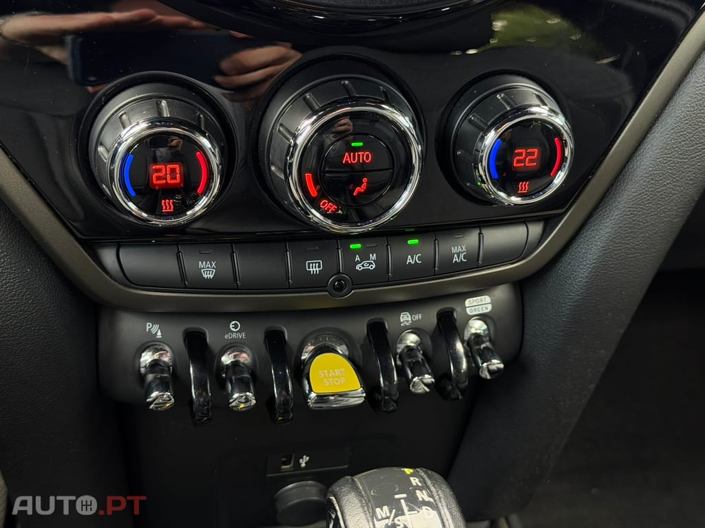 MINI Countryman Cooper SE ALL4 Untamed Edition Auto