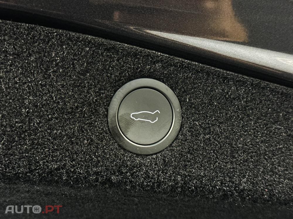 Tesla Model 3 Standard Range Plus RWD