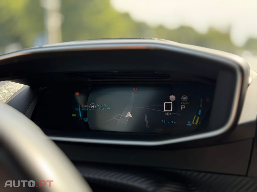 Peugeot E-2008 50 kWh GT