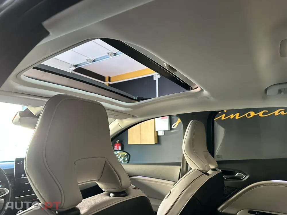 Renault Captur 1.6 E-Tech Plug-In Initiale Paris
