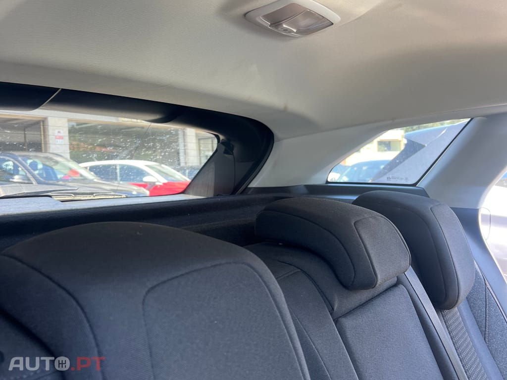 Peugeot 3008 1.5 BlueHDi Allure