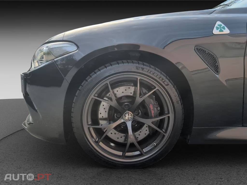 Alfa Romeo Giulia 2.9 Bi-Turbo Quadrifoglio AT8