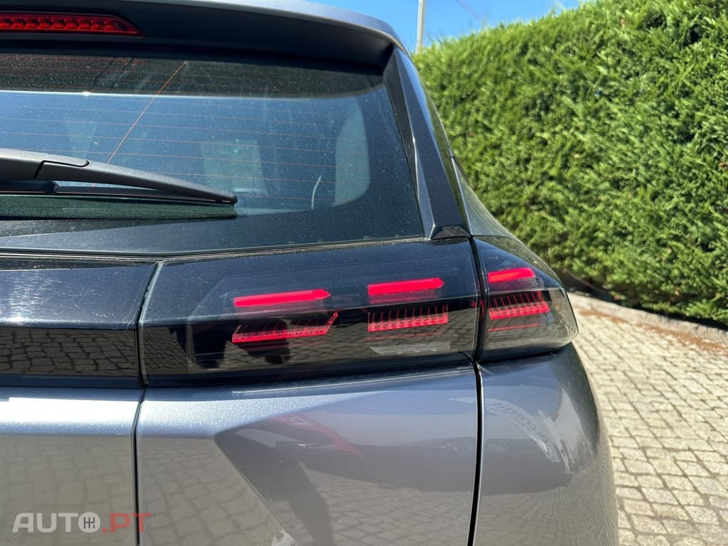 Peugeot 2008 1.2 PureTech Style — fotografia 13