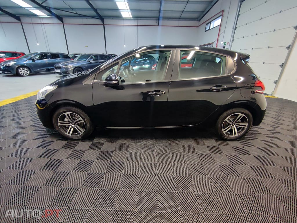 Peugeot 208 ACTIVE