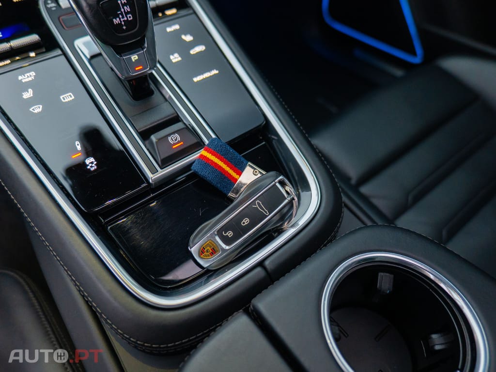 Porsche Panamera 4 E-Hybrid