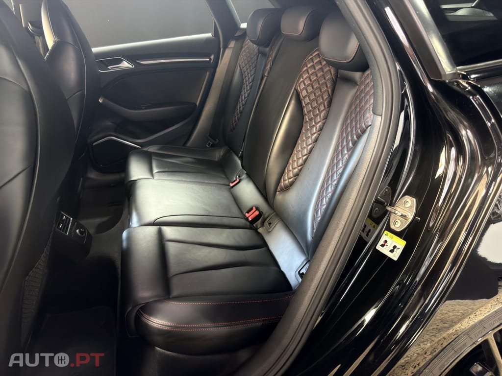 Audi RS3 Sportback 2.5 TFSI quattro S tronic