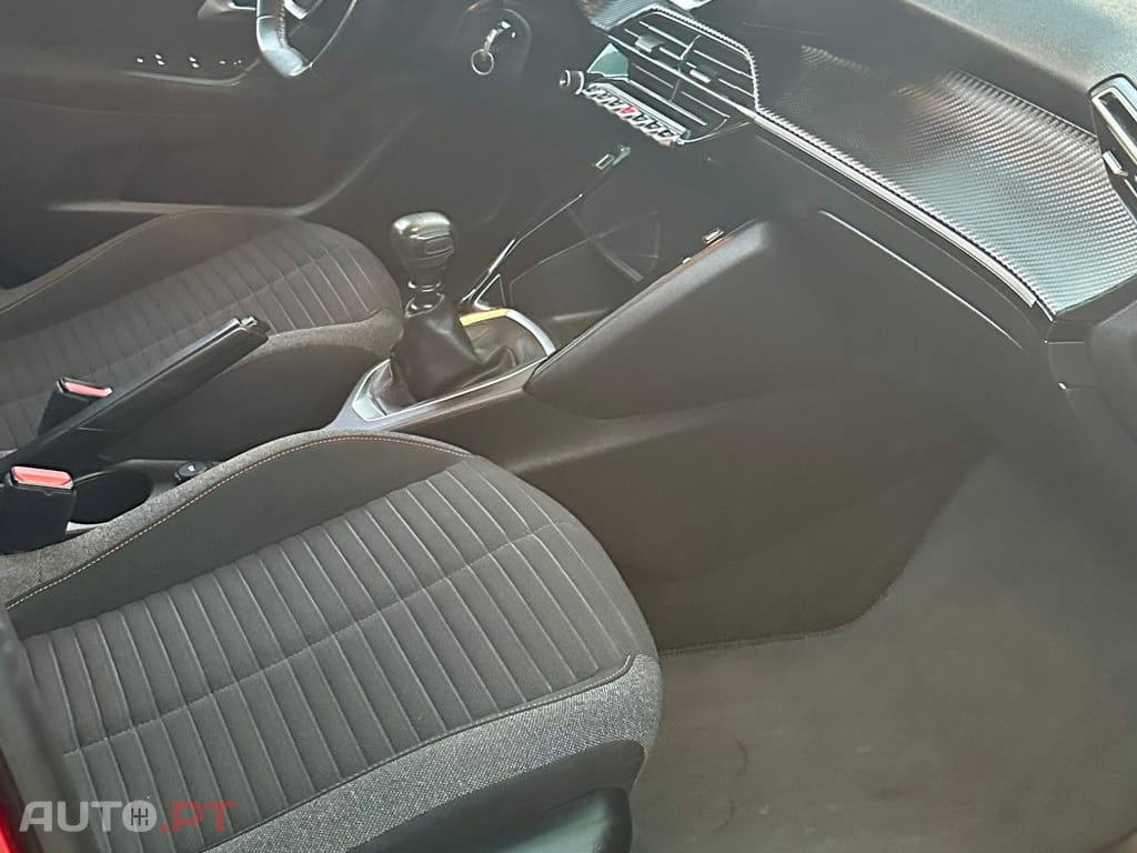 Peugeot 2008 1.2 PureTech Active Pack