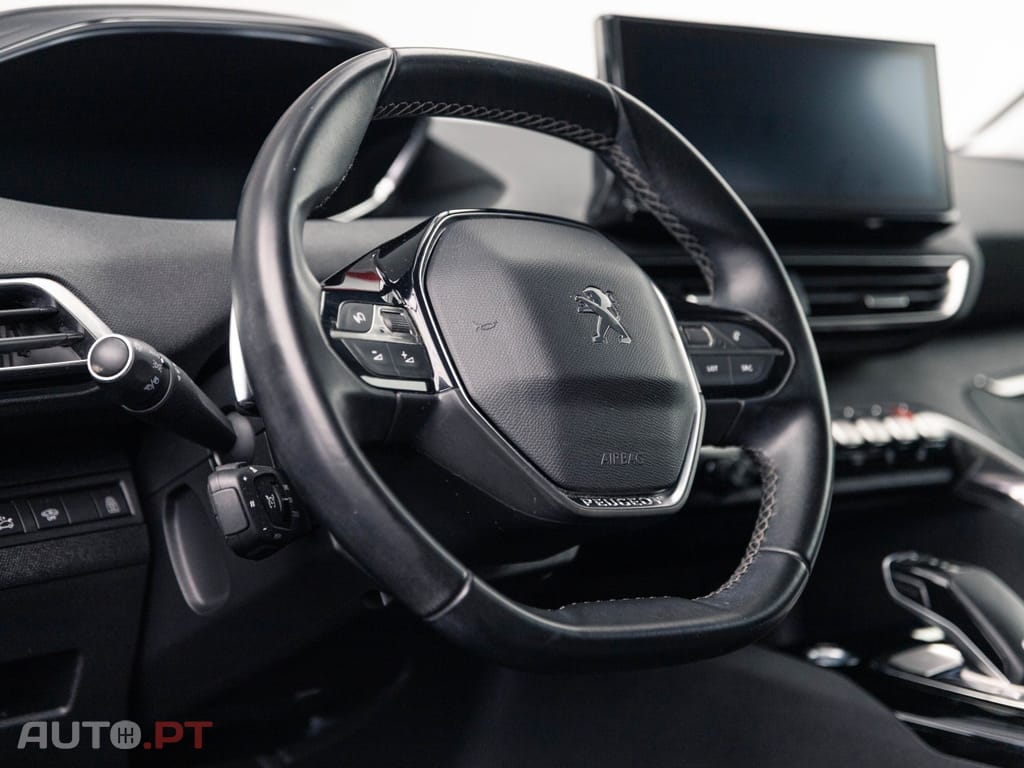 Peugeot 5008 1.5 BlueHDi Allure EAT8